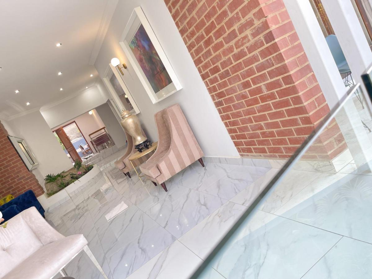 Amoris Guest House-Randburg Γιοχάνεσμπουργκ Εξωτερικό φωτογραφία