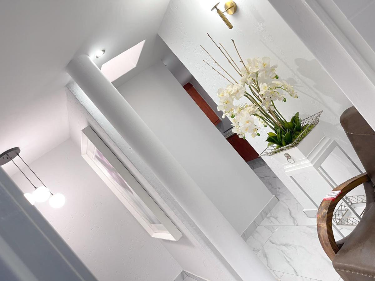 Amoris Guest House-Randburg Γιοχάνεσμπουργκ Εξωτερικό φωτογραφία