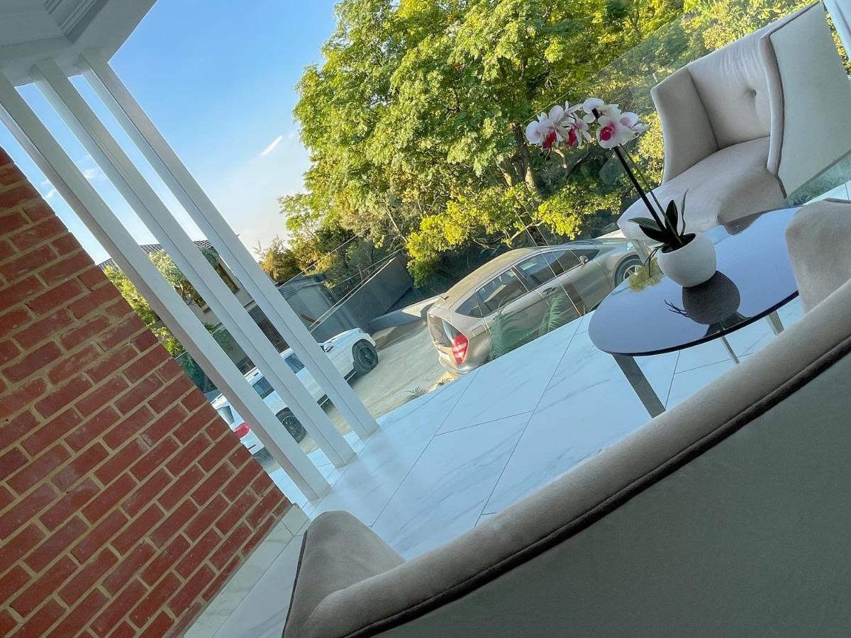 Amoris Guest House-Randburg Γιοχάνεσμπουργκ Εξωτερικό φωτογραφία