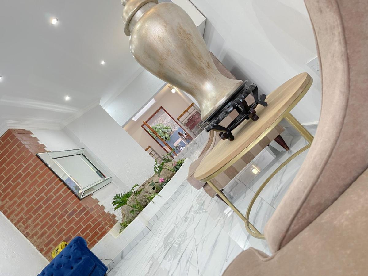 Amoris Guest House-Randburg Γιοχάνεσμπουργκ Εξωτερικό φωτογραφία