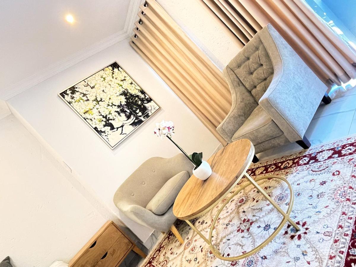 Amoris Guest House-Randburg Γιοχάνεσμπουργκ Εξωτερικό φωτογραφία
