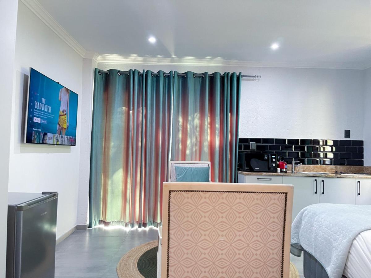 Amoris Guest House-Randburg Γιοχάνεσμπουργκ Εξωτερικό φωτογραφία